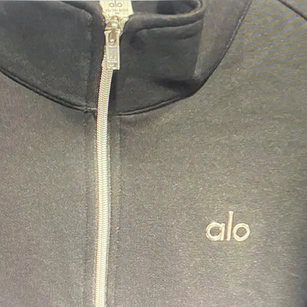 ALO Yoga Men's Black Zip-Up Sweater